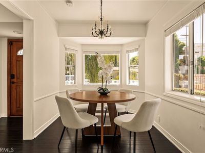 15233 Camarillo St, Sherman Oaks, CA, 91403