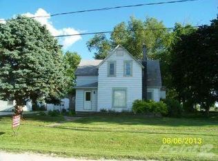 1212 Davis St, Dexter, IA 50070
