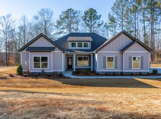 210 Hidden Meadows Dr, Gay, GA 30218