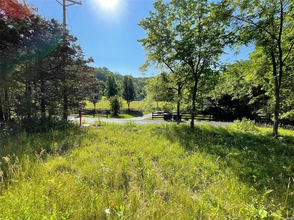 3107 Bouquet Rd, Glencoe, MO 63038