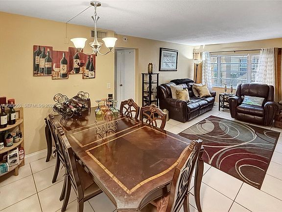 4th image of 10168 Twin Lakes Dr #13-A