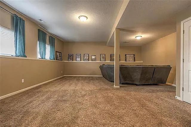 2125 Birch St — Photo 26