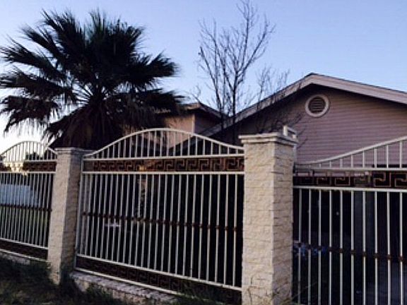 2nd image of 850 Lila Dr