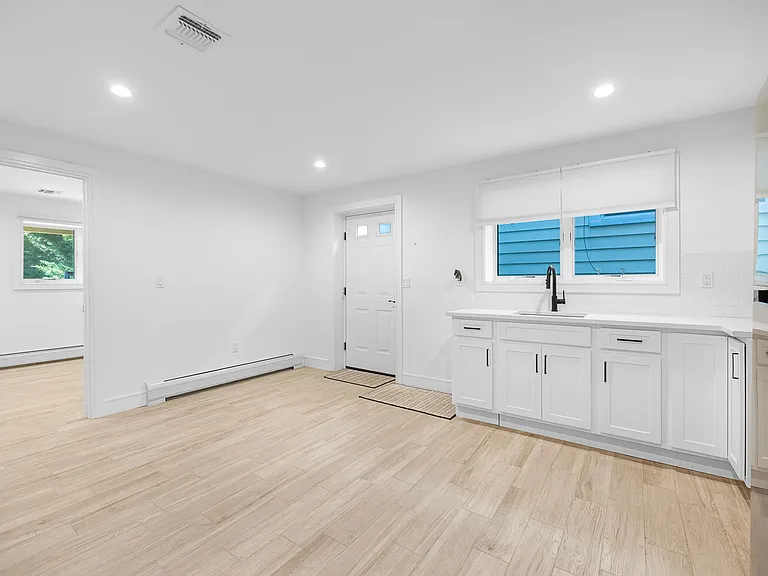 529B Lincoln St #B — Photo 30