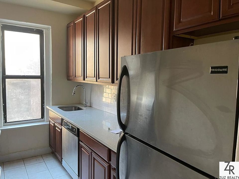 1st image of 343 Eastern Pkwy #4C