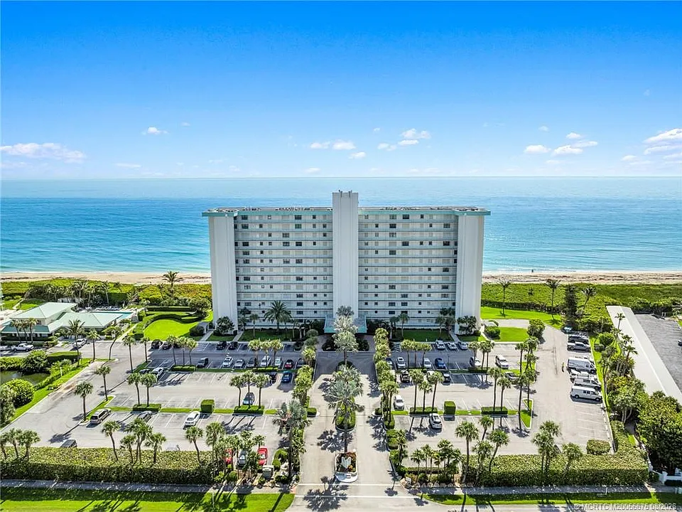9940 S Ocean Dr #1207