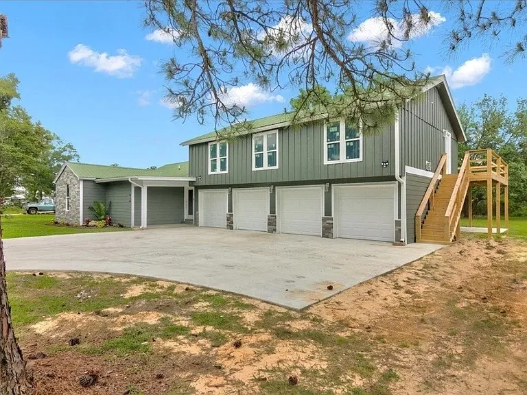 Granger Dr — Photo 11