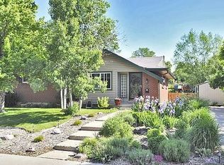 2725 E Maplewood Ave, Centennial, CO 80121
