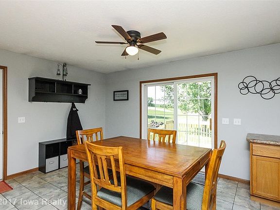 5th image of 10952 Ray St