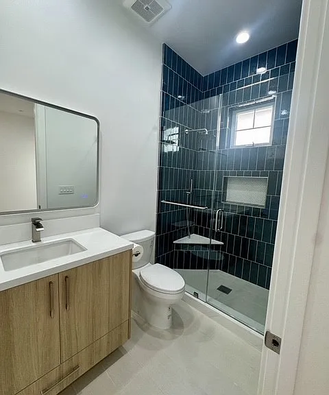 2205 Marshallfield Ln #B — Photo 32