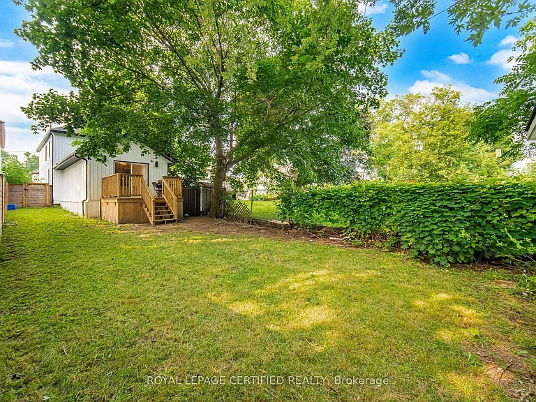 5759 Robinson St — Photo 44