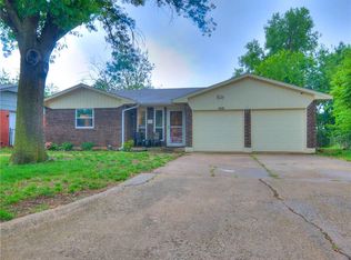 1610 Village Dr, Norman, OK 73071