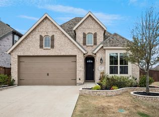 4737 Pin Oak Ct, Aubrey, TX 76227