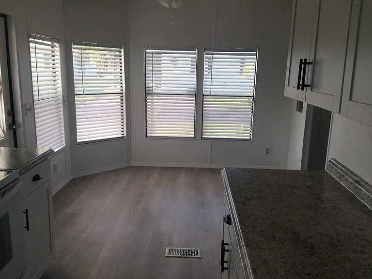 250 Loon Ln — Photo 3