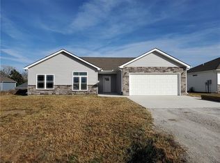 77 SE 451st Rd, Warrensburg, MO 64093