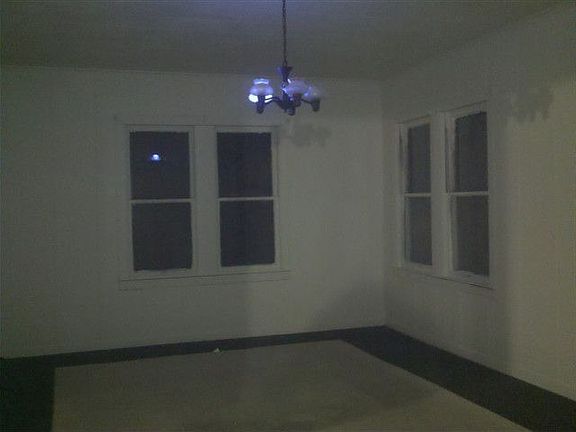 4th image of 711 Neches Ave