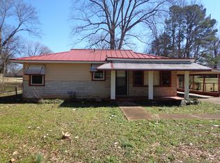 503 Hickory St, Tuscumbia, AL 35674