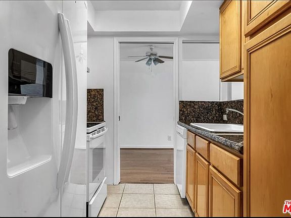 4th image of 1230 N Sweetzer Ave APT 208