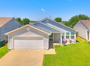 1017 Periwinkle Dr, Yukon, OK 73099