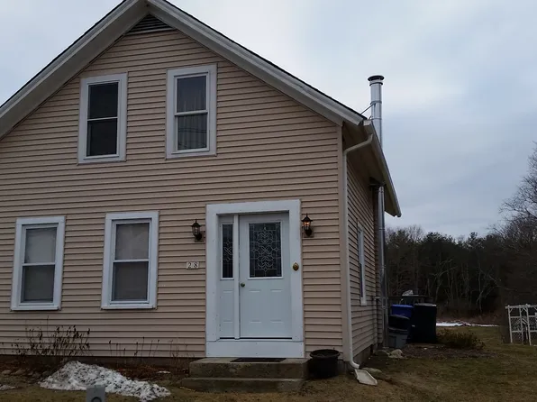 28 Church St, Voluntown, CT 06384