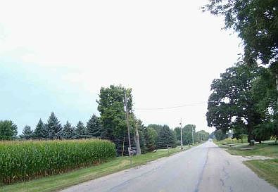 2nd image of 3184 Fairview Rd