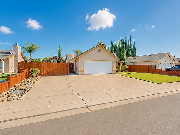 2nd image of 3905 Gable Way