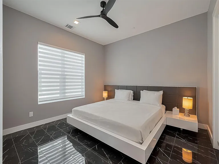 5919 E Post Oak Ln — Photo 23