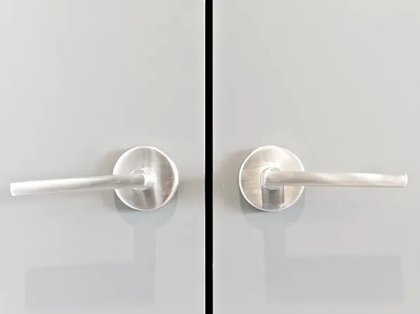 416 Kent Avenue image 14 of 25