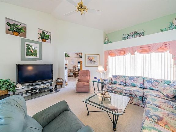 3rd image of 2247 New Bedford Dr
