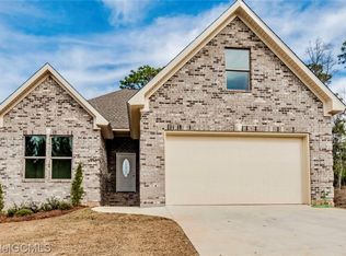 1997 Creekwood Place Dr, Mobile, AL 36695