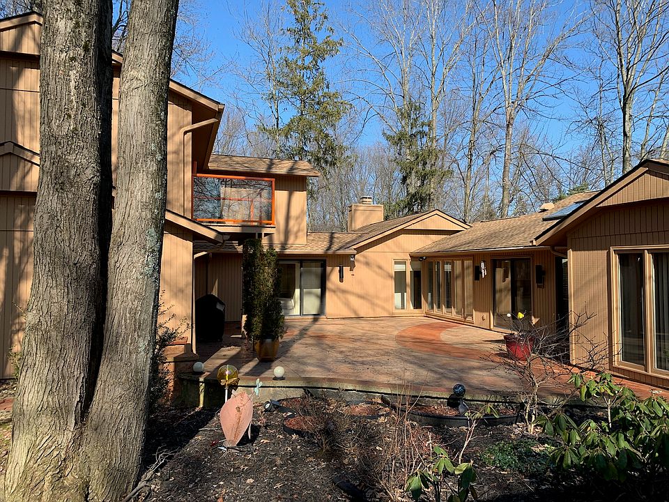 1st image of 10138 Oak Branch Trl