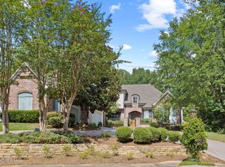 206 Valley Rd, Ridgeland, MS 39157