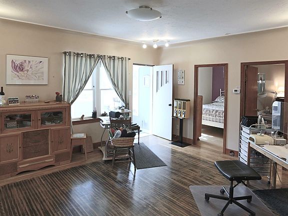 4th image of 4807 53rd Ave