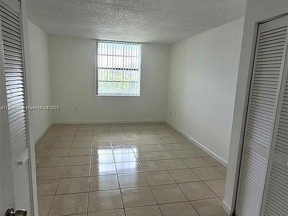 3rd image of 9460 Fontainebleau Blvd APT 429