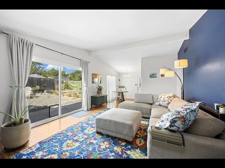 6500 Brock Dr — Photo 2
