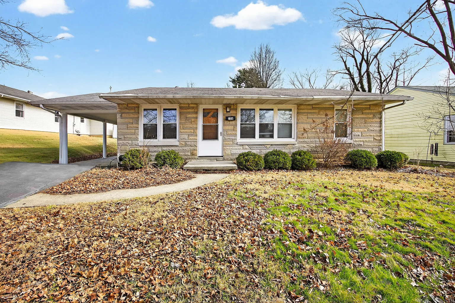 126 N Hillsdale Dr photo 1