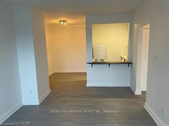 4th image of 37 Mericourt Rd #211