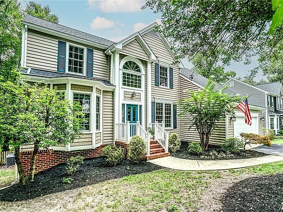 3rd image of 9227 Stephens Manor Dr