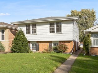 7705 Nagle Ave, Burbank, IL 60459