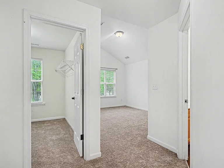7514 Abigail Glen Dr — Photo 9
