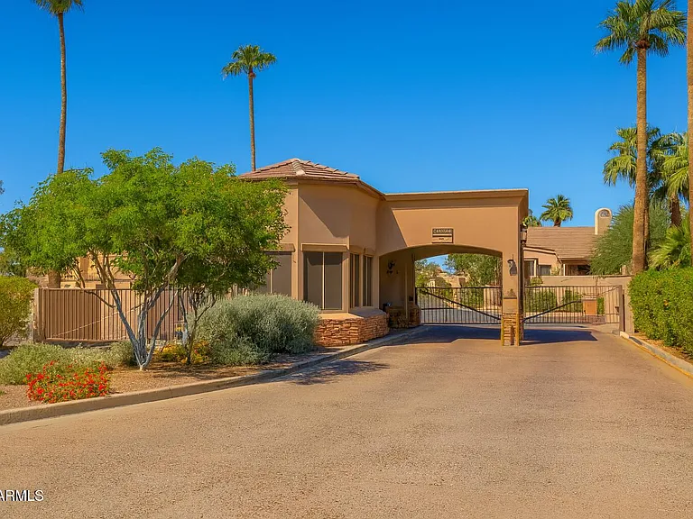 8100 E Camelback Rd #163 — Photo 46