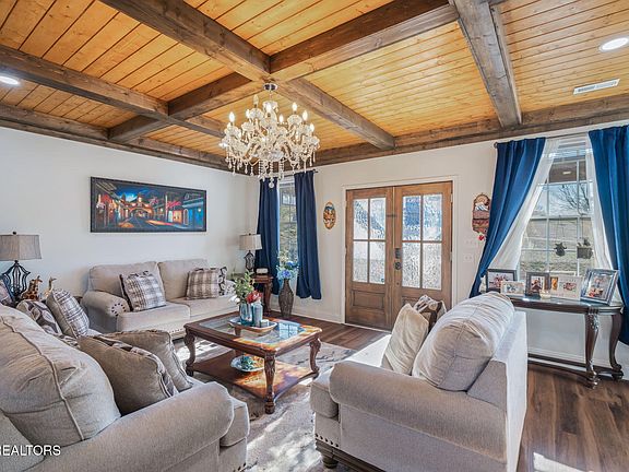 4th image of 5405 Springplace Cir