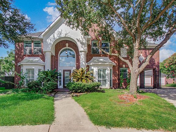 3rd image of 5803 Serrano Terrace Ln
