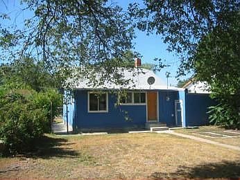 3rd image of 1805 E 10th St