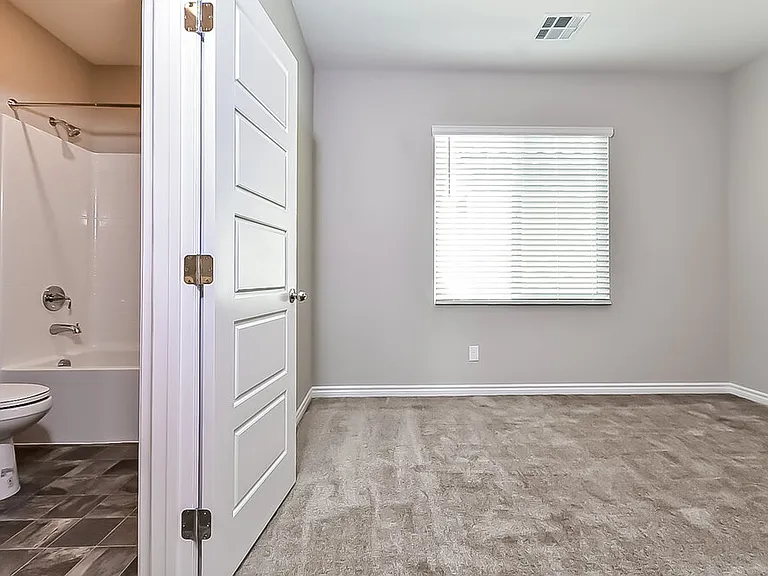 4340 Latitude Valley Ct — Photo 14