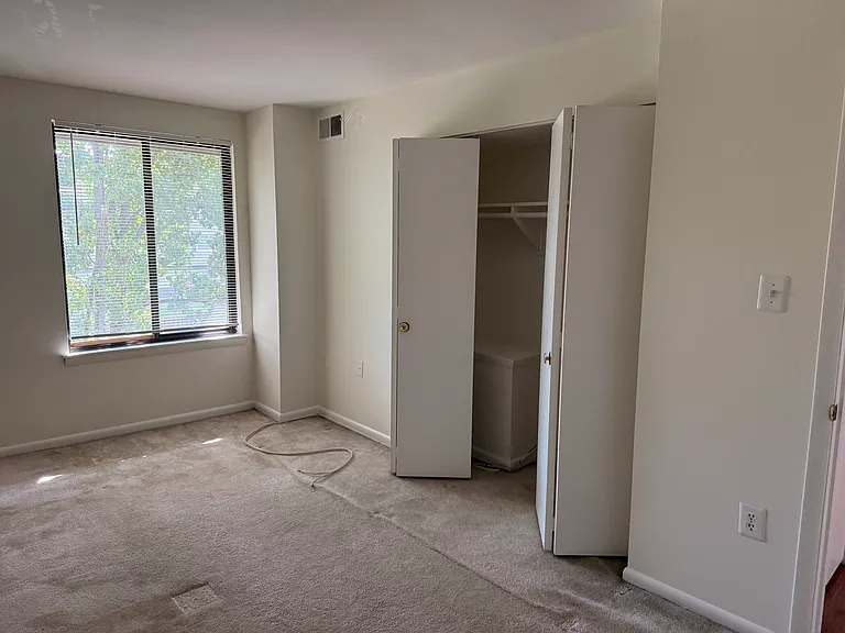 2842 Dover Ln #304 — Photo 17