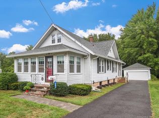 284 Hills St, East Hartford, CT 06118