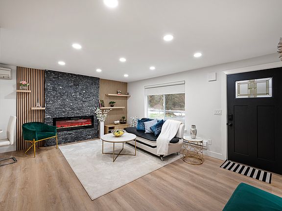4th image of 43730 SE 150th St