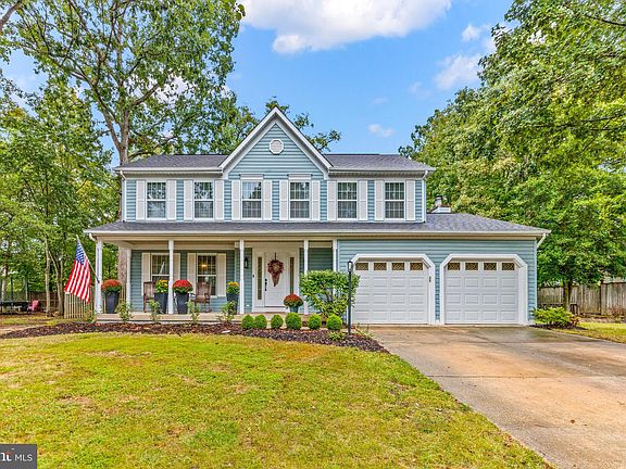 2nd image of 10602 Ashford Cir