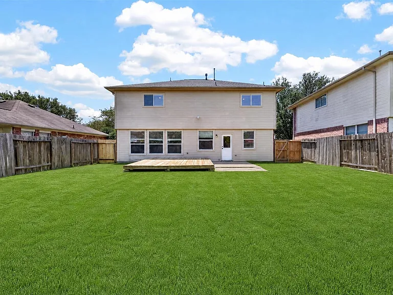 19246 Hopeview Ct — Photo 39